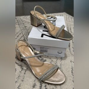 NEW Schutz Whiteley Block Heel - Champagne Size 9